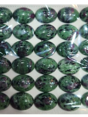 [CAB-Oval] Ruby Zoisite